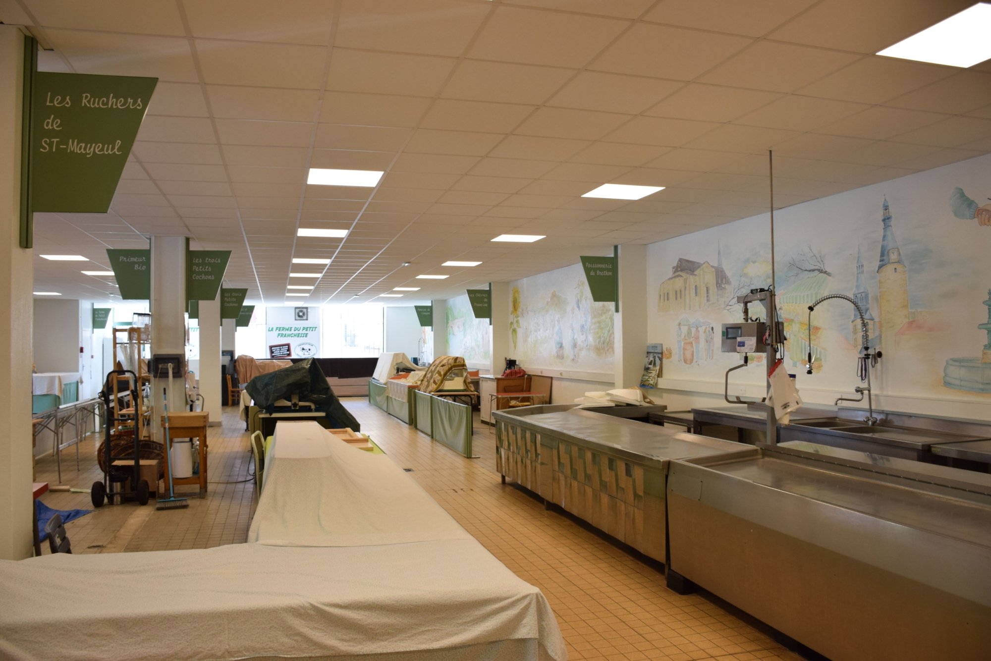 Trois emplacements de la Halle Gourmande à pourvoir