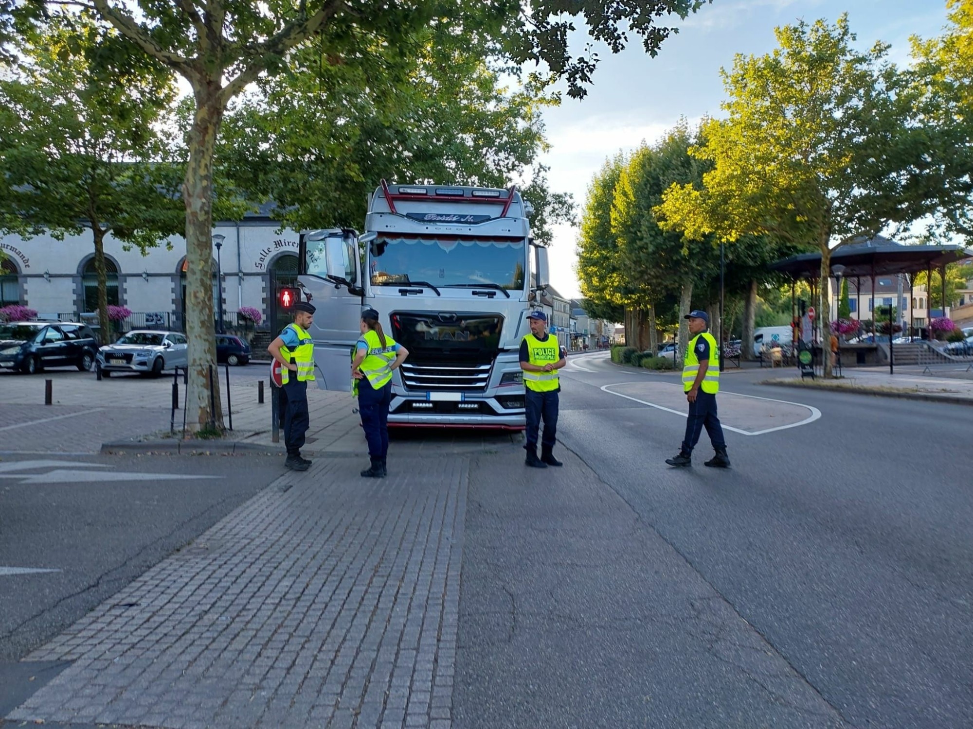 Opération « stop poids lourds » en ville