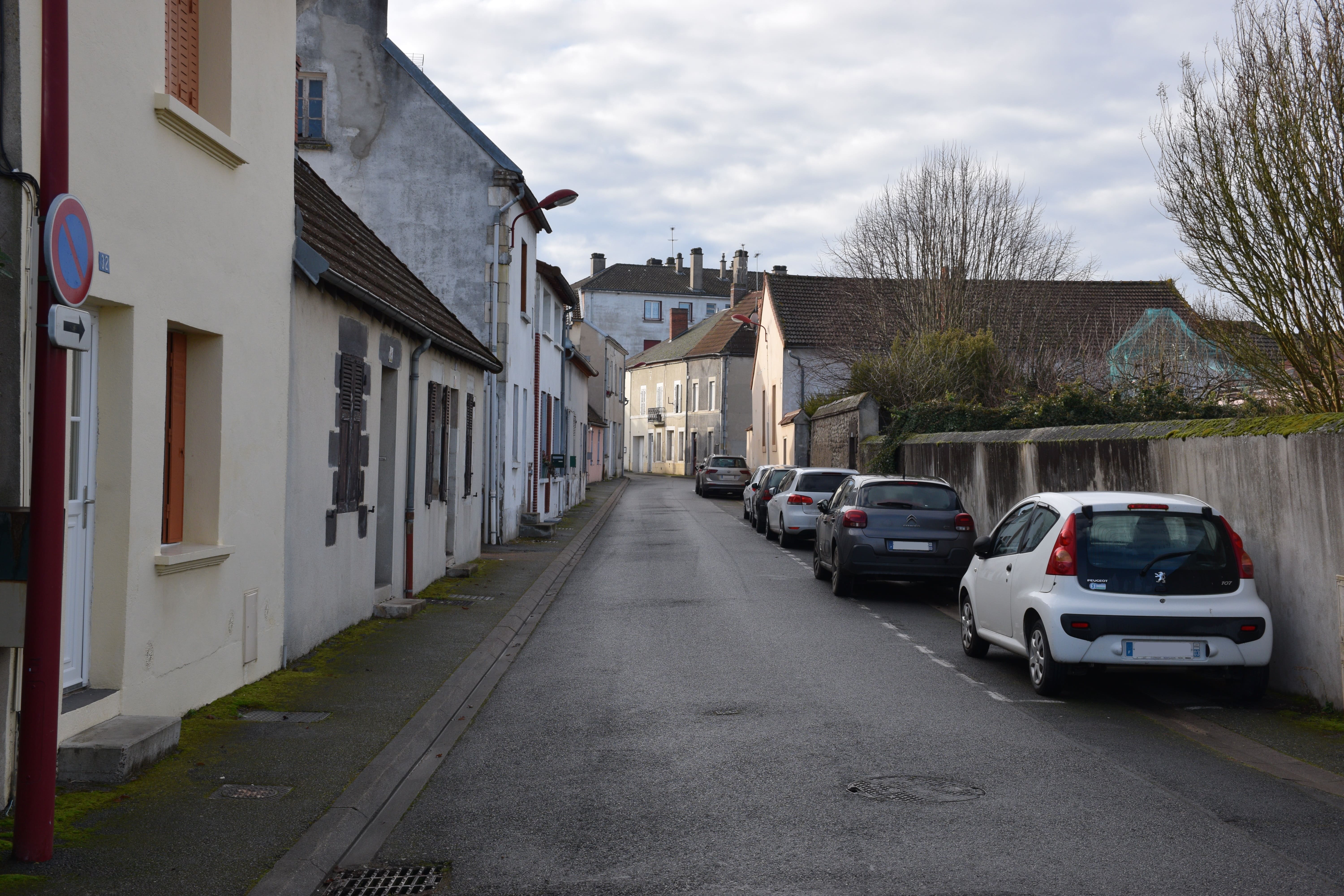 Stationnement et circulation interdits rue du Lion d’Or et sur l’aire Route de Gannat